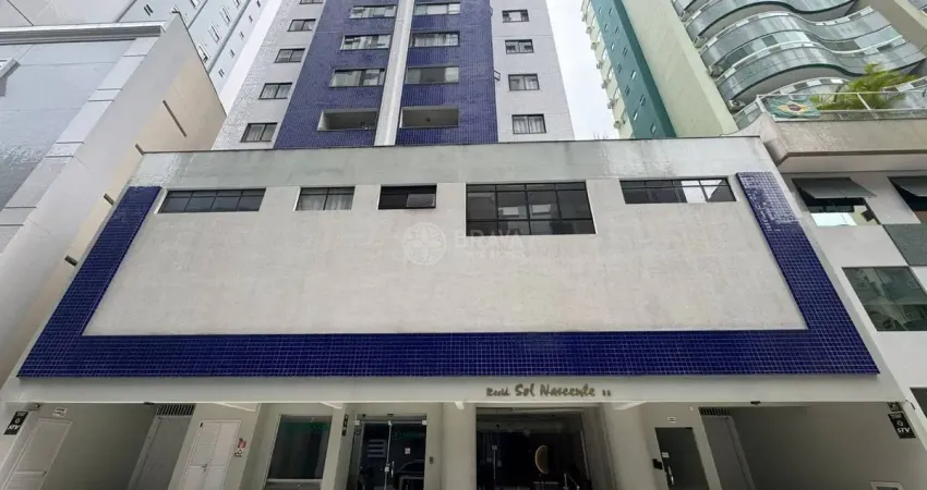 Apartamento com dois dormitórios no coração de balneário camboriu.