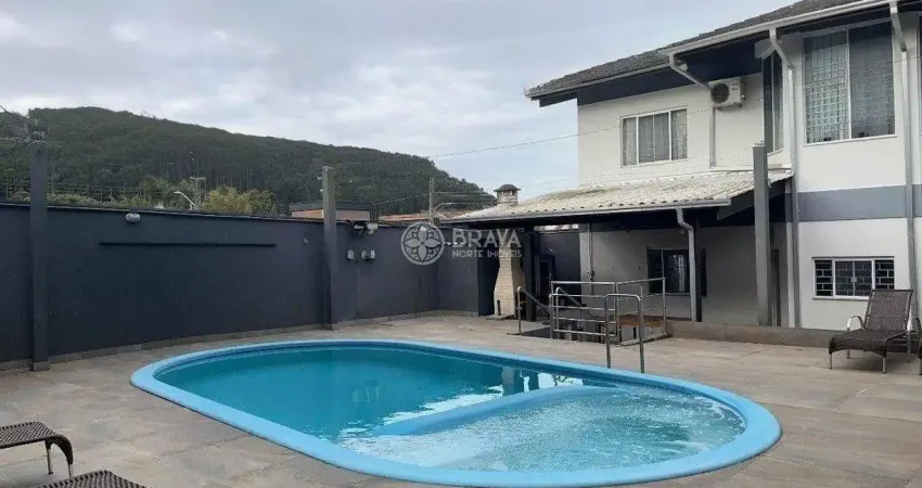 Casa com 5 quartos para alugar na Avenida das Arapongas, Ariribá, Balneário Camboriú