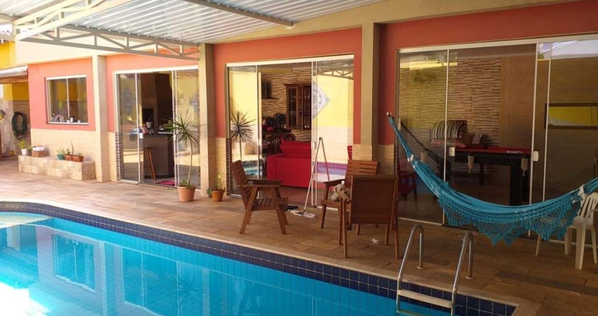 Casa para Venda em Tatuí, Vila Doutor Laurindo, 3 dormitórios, 1 suíte, 3 banheiros
