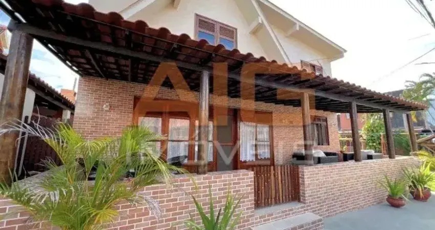 Casa em condomínio fechado com 5 quartos à venda no Centro, Iguaba Grande 