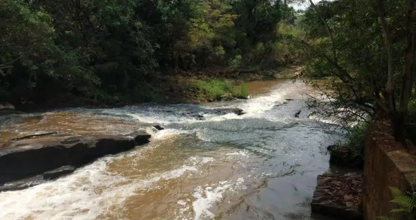 Chácara / sítio à venda na Zona Rural, Florestal 