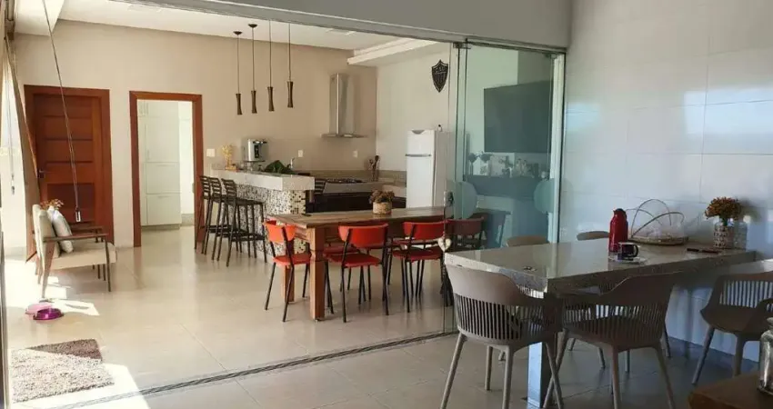 Casa com 5 quartos à venda no São José, Pará de Minas