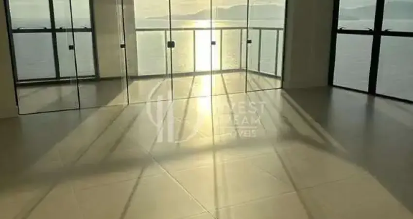 Apartamento quadra mar com 04 suítes, meia praia, itapema - sc