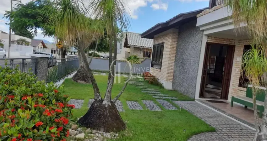 Casa com 4 quartos à venda na Rua Alzemiro Pandine, 602, Centro, Tijucas