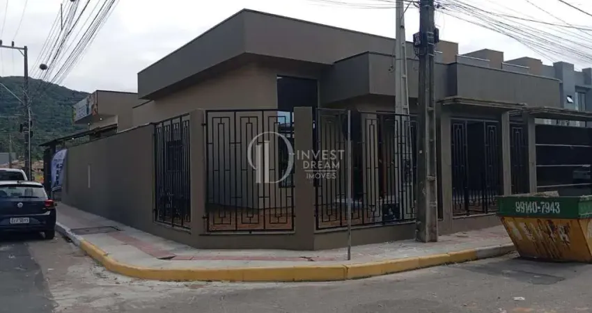 Casa com 3 quartos à venda na Rua 408, 1506, Morretes, Itapema