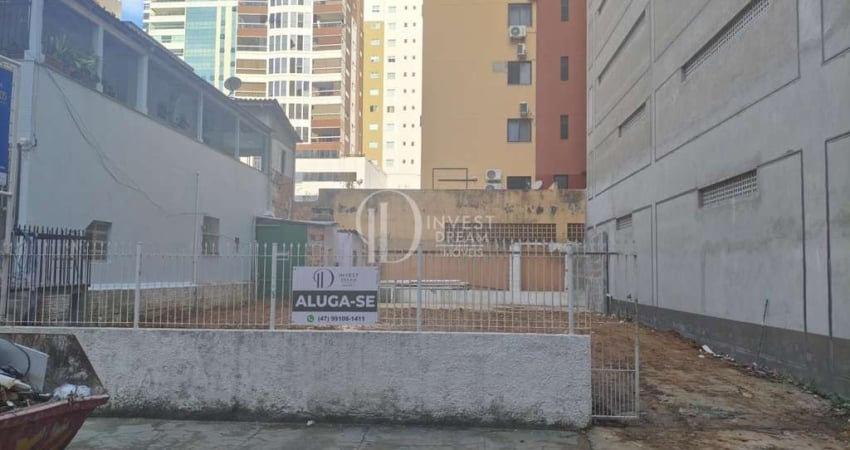 Terreno comercial para alugar na Rua 240, 197, Meia Praia, Itapema