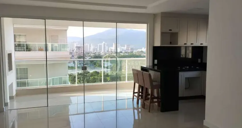 Apartamento com 4 quartos para alugar na Rua 318, 70, Meia Praia, Itapema