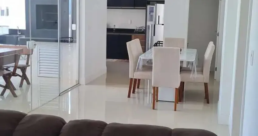 Apartamento para temporada 03 suites, meia praia, itapema - sc