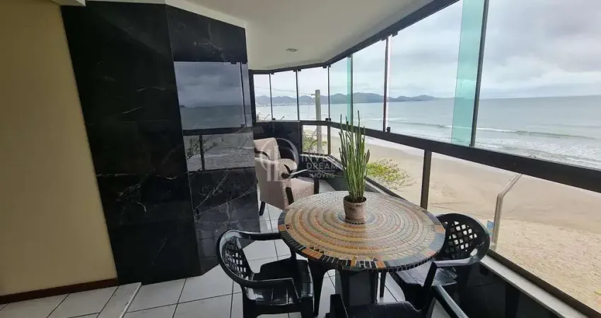 Apartamento com 3 quartos para alugar na Rua 207, 29, Meia Praia, Itapema