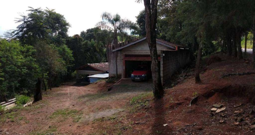 Casa e Galpão Com terreno de 3mil mts / Com ótima localização em Bragança