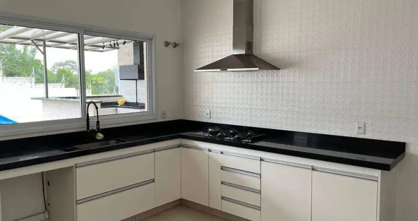 Linda Casa á venda no Condomínio Vale das Águas - Bragança Paulista SP