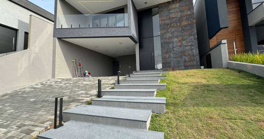 Maravilhosa Casa á venda no Condomínio Euroville II - Bragança Paulista SP.