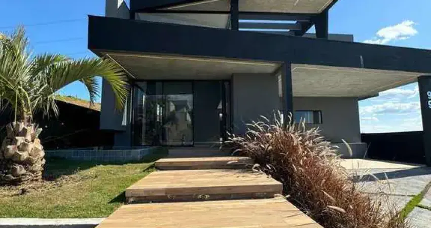Linda Casa térrea á venda! Condomínio Terras de Santa Cruz - Bragança Pauli