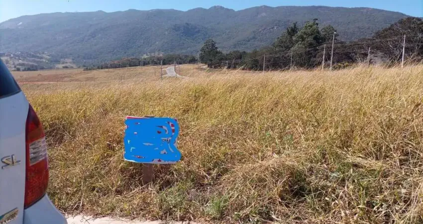 Terreno à venda na Avenida mantiqueira, Guaraiuva, Vargem