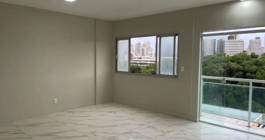 Apartamento à venda no Itaigara – 110m² | Andar alto | Nascente