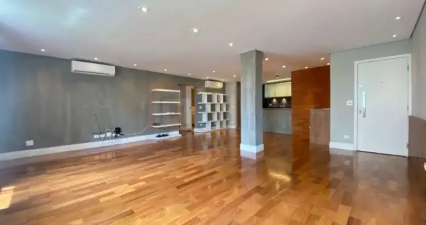 Apartamento à venda no itaim bibi todo reformado e decorado com muito requinte e bom gosto de 120m² com 2 suítes cozinha planejada 1 vaga de garagem