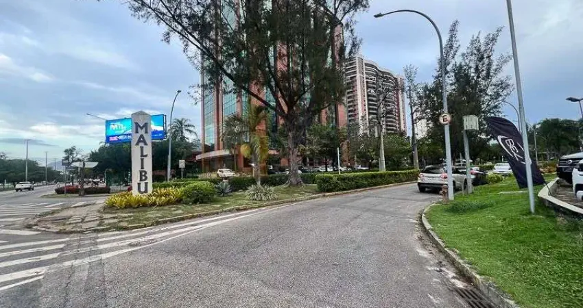 Terreno à Venda no Condomínio Malibú Barra da Tijuca com 1028m² Condomínio Exclusivo com Portaria 24 horas Segurança Próximo ao Shopping Vogue Square