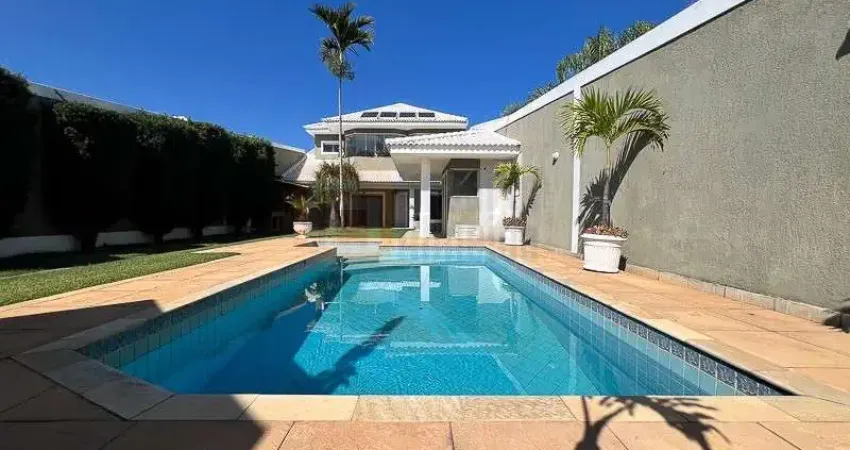 Casa à Venda Barra da Tijuca Condomínio Rio Mar  com 277m² de Área Construída e 406m² de Terreno 4 Quartos Sendo 1 Suíte com Closet e Hidro