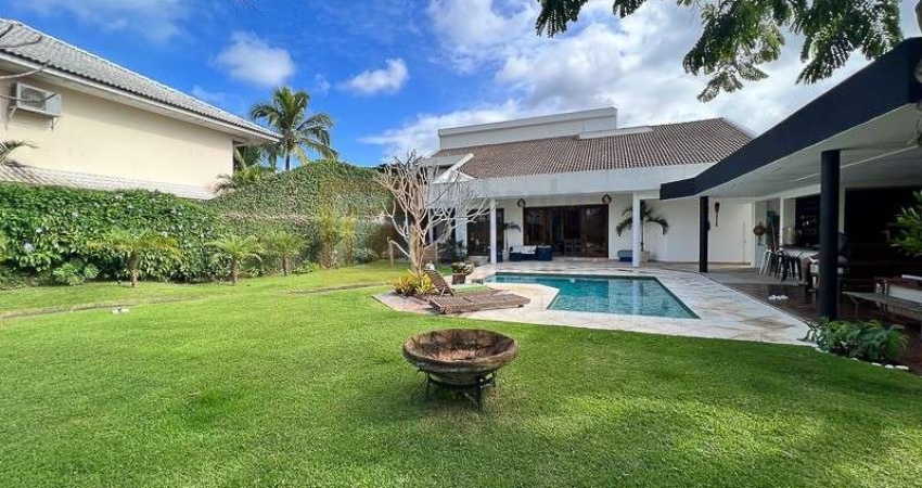 Venda ou Locação Casa Condomínio Mansões Barra da Tijuca 430m² Área Construída 1000m²  de Terreno  4 Suítes Sendo 1 Master Piscina Sala 3 Ambientes
