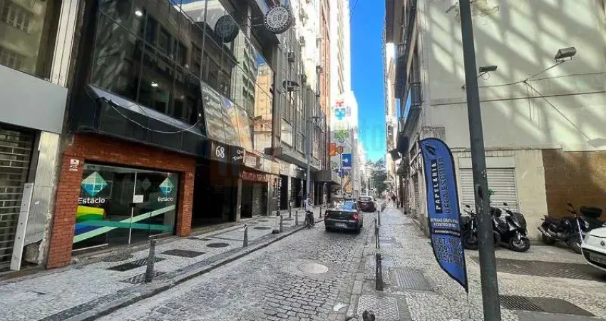 Loja Comercial Venda e Locação Centro do Rio de Janeiro Rua da Quitanda 172m²  Distribuídos em Loja Sobreloja e Subsolo Próximo de Metrô VLT e Barcas
