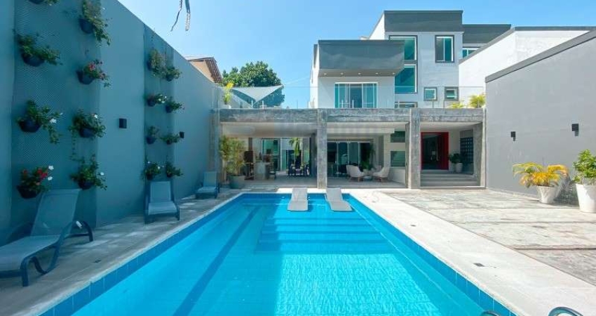 Casa Mobíliada para Venda Locação ou Temporada Condomínio Lagoa Mar Norte  Barra da Tijuca 1100m²  6 Suítes 3 com Closet  Varanda Gourmet Piscina