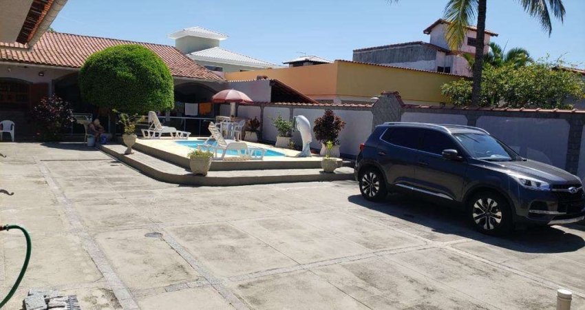 Casa para Venda em Saquarema, Gravata, 4 dormitórios, 2 suítes, 5 banheiros, 8 vagas