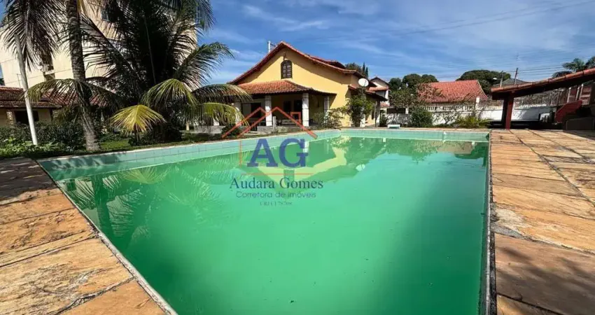 Casa para Venda em Saquarema, Porto Novo, 4 dormitórios, 2 banheiros, 8 vagas