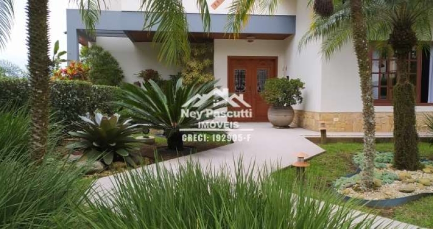 Casa à venda no bairro Arujázinho I, Ii, Iii em Arujá/SP