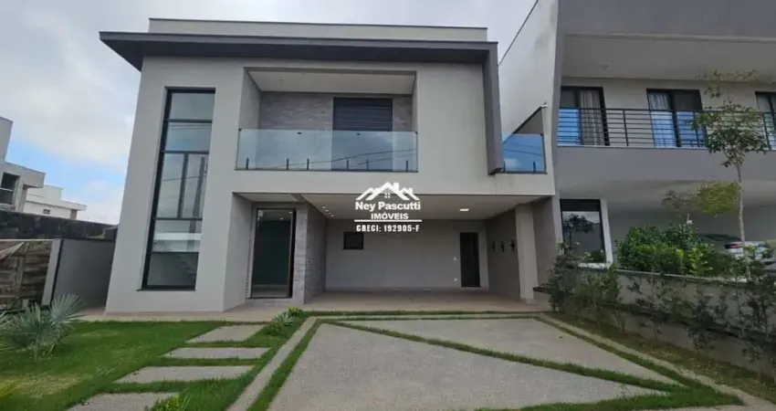 Casa à venda no bairro Cézar de Souza em Mogi das Cruzes/SP