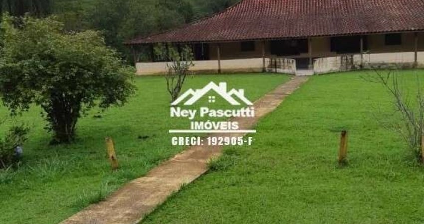 Terreno à venda no bairro Canjicas em Arujá/SP