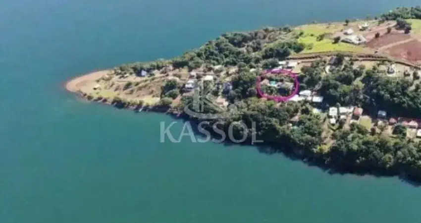 Casa em condomínio fechado em Boa Vista da Aparecida, com piscina