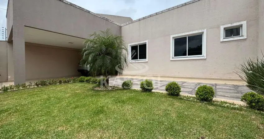 Casa térrea com 3 suites amplas na neva com sobra de terreno, bem localizada.