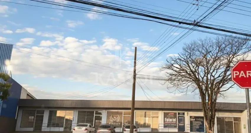 Sala comercial no parque são paulo em rua de grande movimento