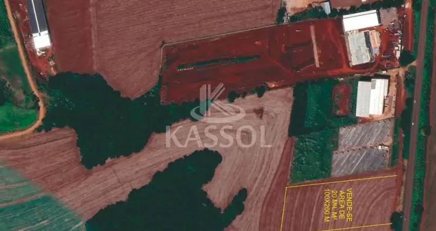 Terreno à venda, 20174.00 m ,  em CASCAVEL - PR - de frente para a BR 369
