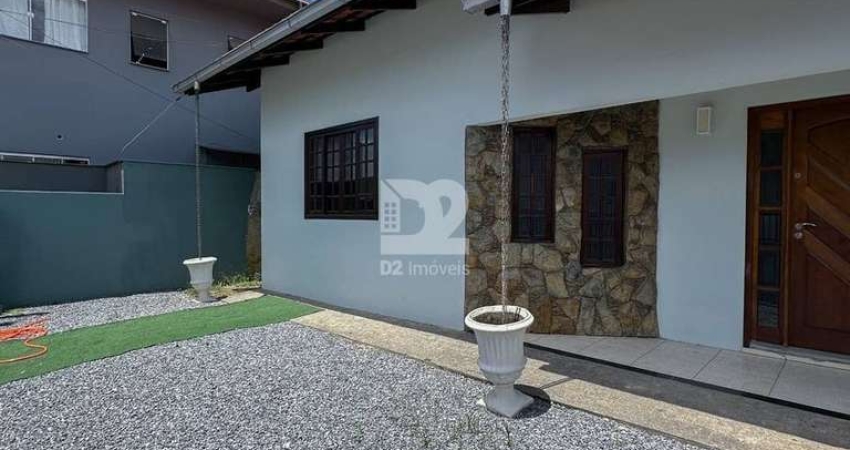 CASA SEMIMOBILIADA COM 3 QUARTOS | CHICO DE PAULO