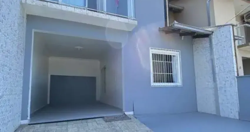 Sobrado Geminado para Venda em Joinville, Nova Brasília, 3 dormitórios, 1 suíte, 3 banheiros, 2 vagas