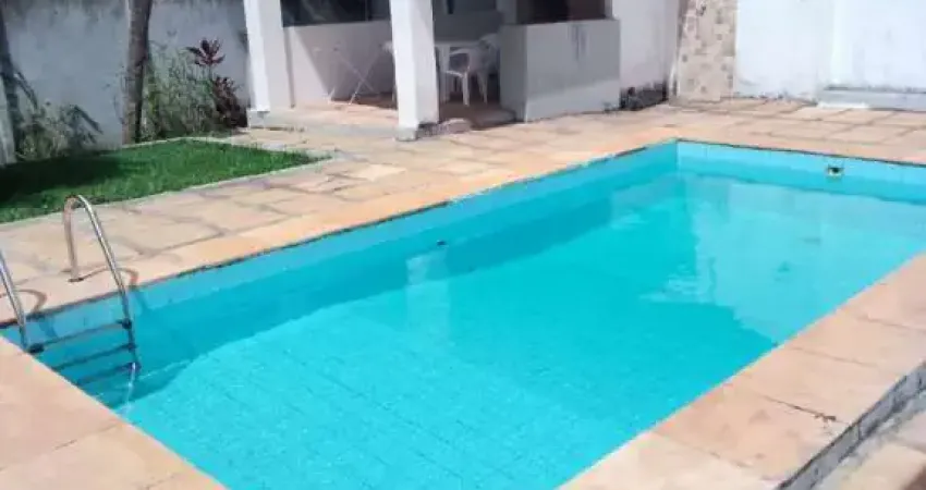 Casa no Itaigara com 5 quartos sendo 2 suítes, 185 m² à venda por R$ 1.800.000,00
