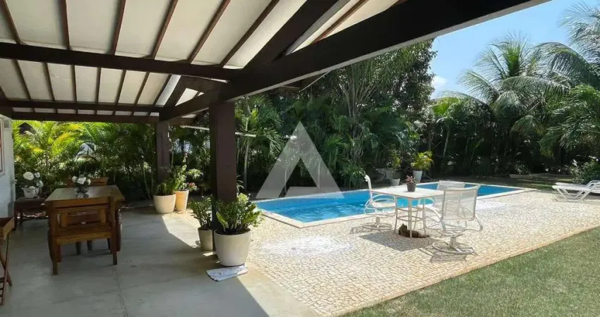 Casa em Interlagos com 5 suítes, 390m² à venda por R$ 4.500.000,00