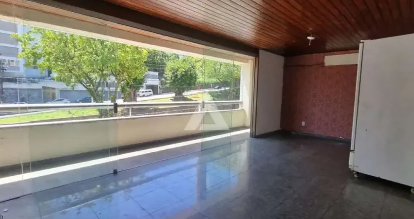 Casa na Federação com 6 quartos e 3 suítes, 234m² à venda por R$ 1.300.000,00