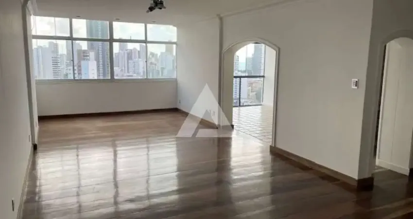Apartamento na graça com 3 quartos sendo 1 suíte, 191m² à venda por r$ 1.200.000,00