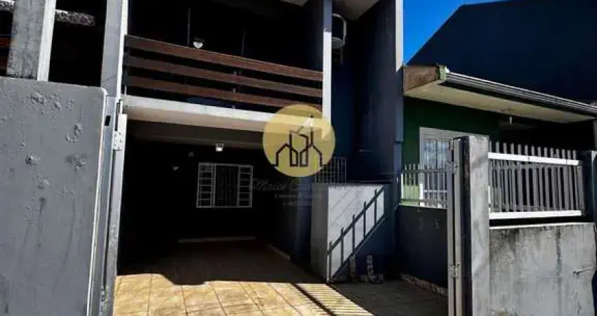 Sobrado à Venda no Centro de Matinhos – 3 Dormitórios, Excelente Localização!