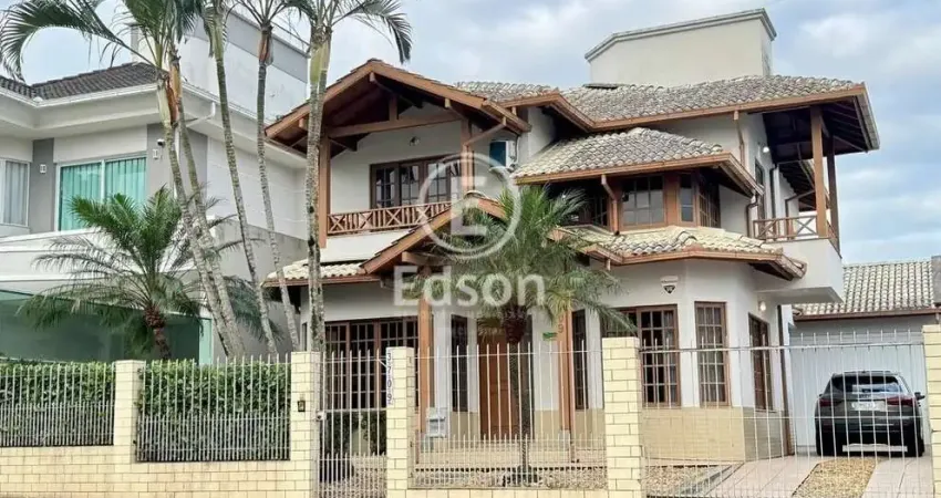 Casa com 4 quartos à venda em Pedra Branca, Palhoça 