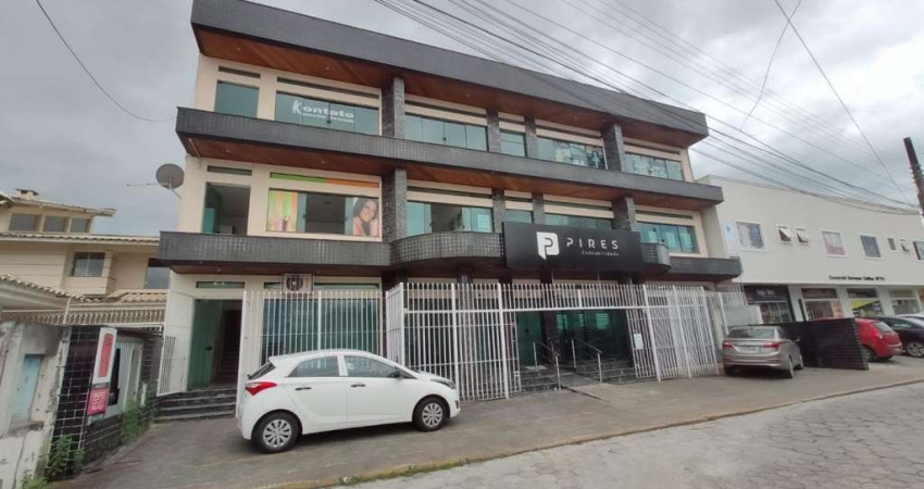 Casa comercial à venda no Centro, Palhoça 
