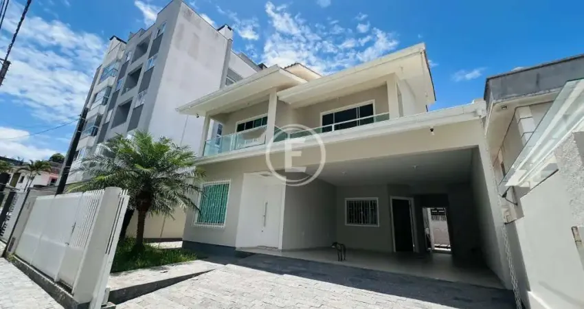 Casa com 3 quartos à venda na Rua Ímola, 35, Pagani, Palhoça