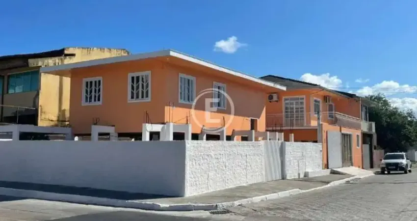 Casa à venda na Rua Ulisses de Oliveira Rosa, 263, Jardim Eldorado, Palhoça