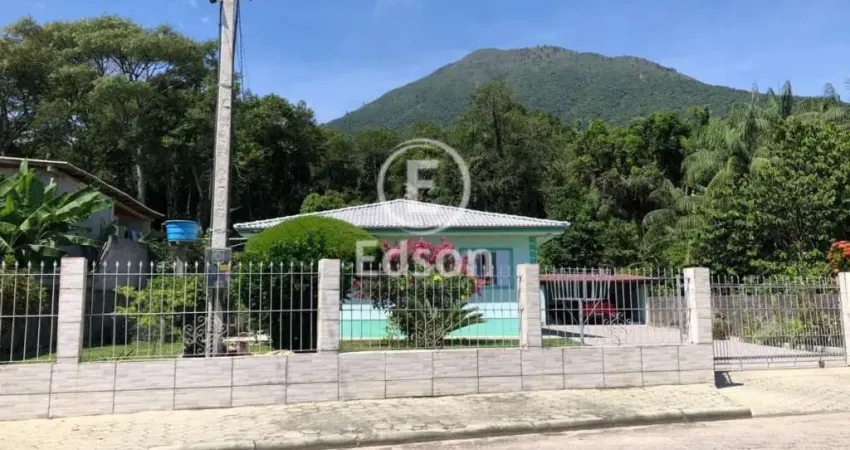 Casa com 3 quartos à venda na Praia de Fora, Palhoça 