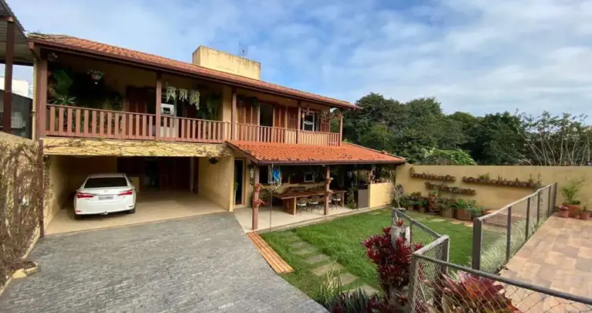 Casa com 3 quartos à venda no Fazenda Santo Antônio, São José 