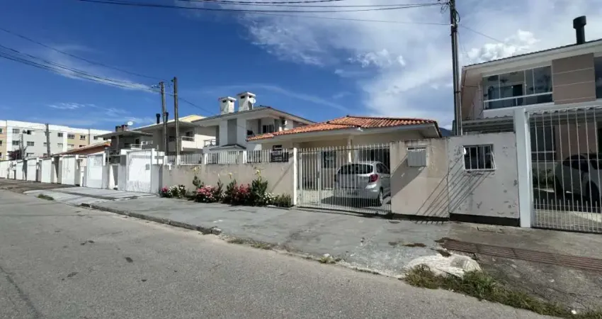 Casa com 2 quartos à venda em Nova Palhoça, Palhoça 