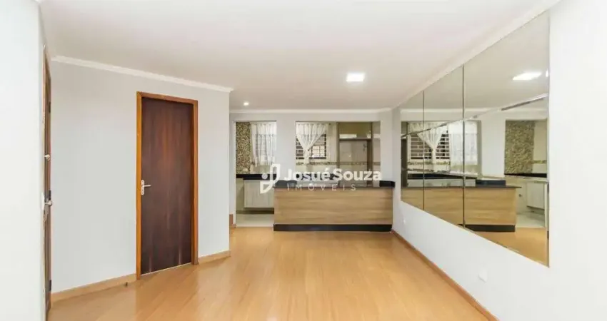 Sobrado com 3 dormitórios à venda, 185 m² por R$ 790.000,00 - Jardim das Américas - Curitiba/PR