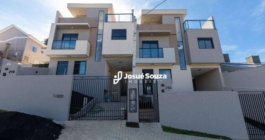 Sobrado triplex a venda no bairro Vista Alegre  das Mercês.